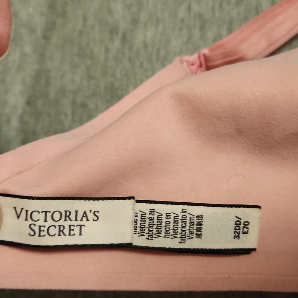 Victoria's secret bra - Picture 3 of 3